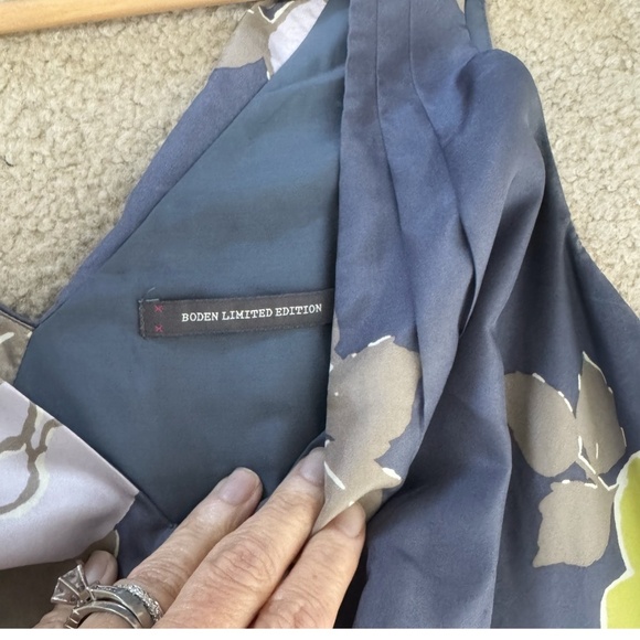 Boden Limited Edition Silk Dress Sleeveless Oversized Floral Print Steel Blue 12 - Picture 5 of 13